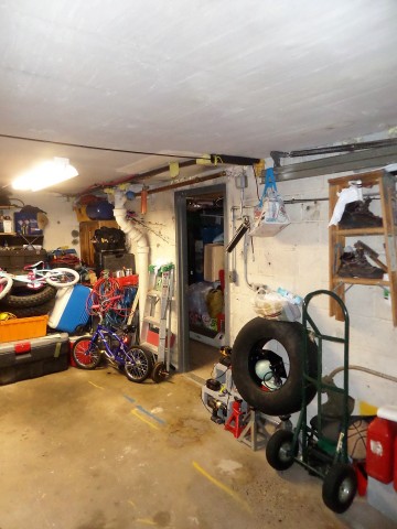 Full Garage